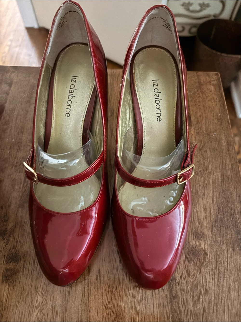 Liz Claiborne Cherry Red Patent Mary Jane Pumps